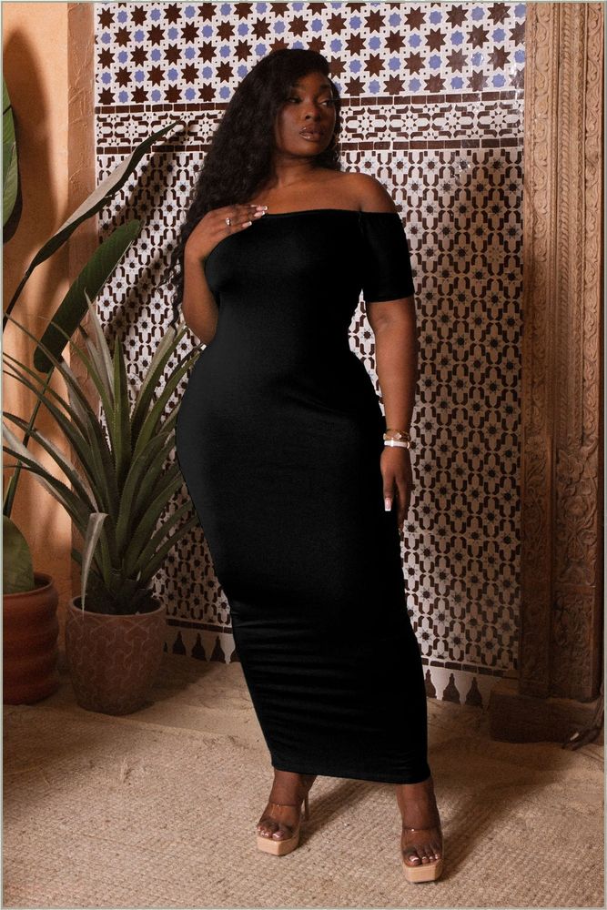  Plus Size Arissa Tube Maxi Dress - Black H8-CS2647-BK-1X