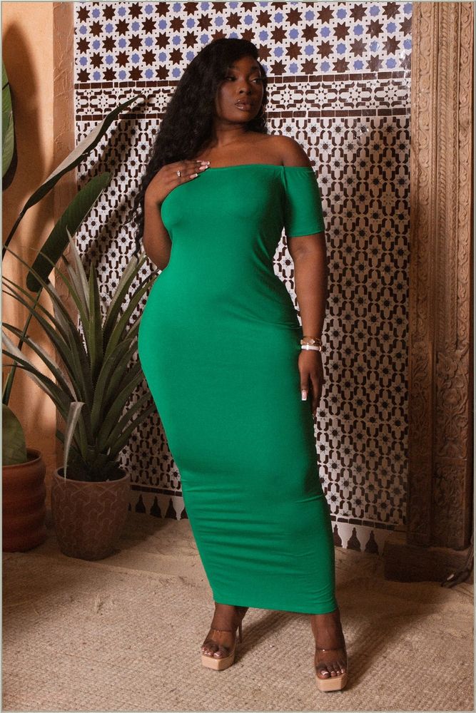  Plus Size Arissa Tube Maxi Dress - Green H8-CS2647-GR-1X